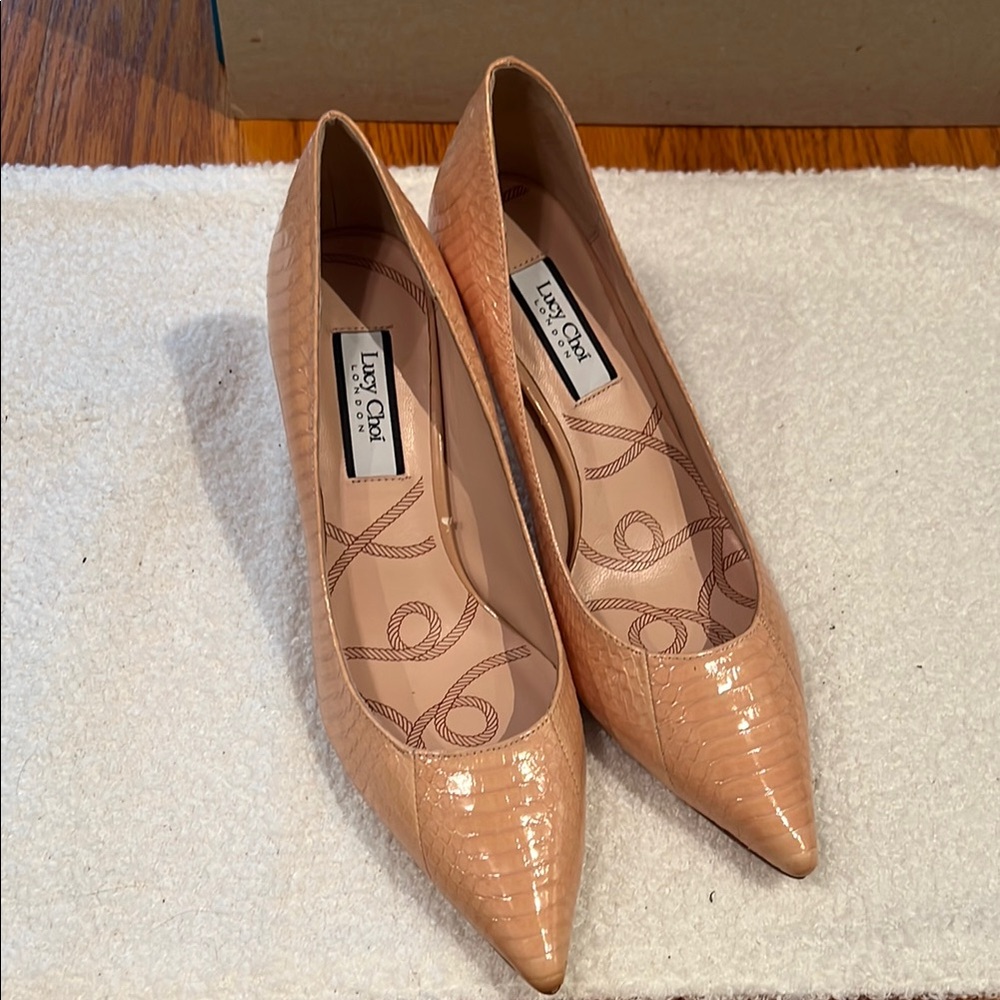 Lucy Choi Nude Croc-Embossed Pumps